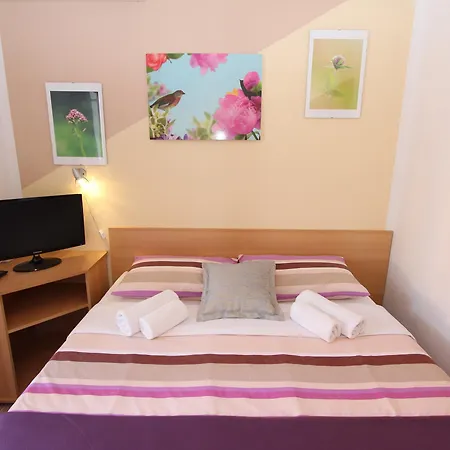Guest house Rooms And Apartment Matosevic Rovinj