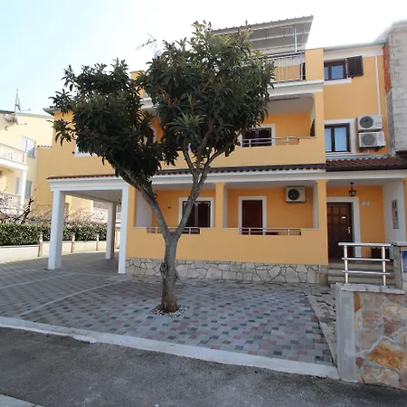 Rooms And Apartment Matosevic Guest house