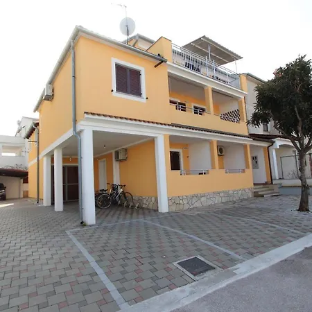 Rooms And Apartment Matosevic Guest house