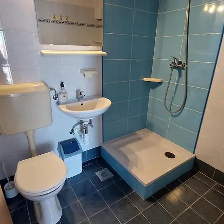 Rooms And Apartment Matosevic