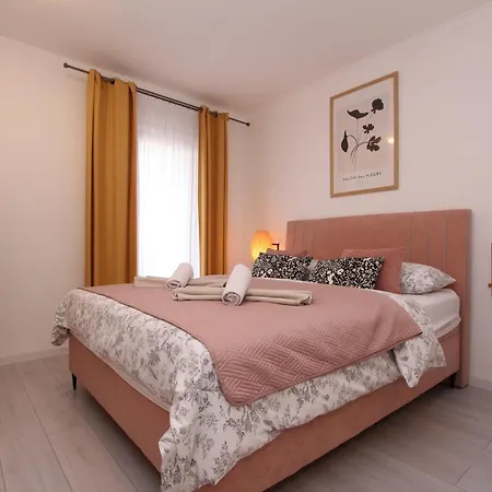 Guest house Rooms And Apartment Matosevic