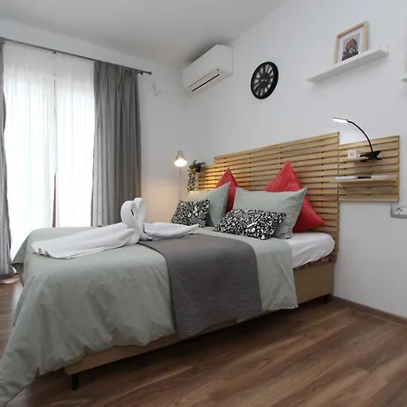 Guest house Rooms And Apartment Matosevic 3*