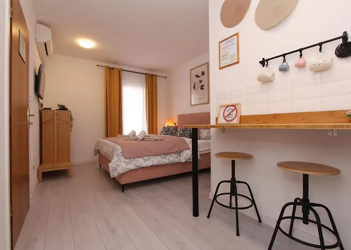 招待所 And Matosevic 3*