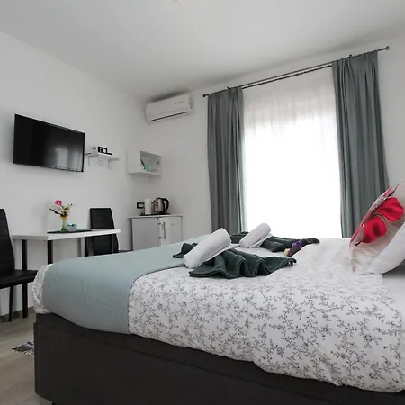 Rooms And Apartment Matosevic Guest house 3*