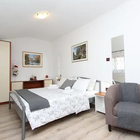 Konukevi And Matosevic Rovinj